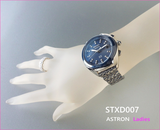 STXD007：セイコー「アストロン」レディスモデルの装着イメージ画像