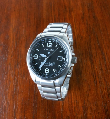 CB0171-89E/シチズンとモンベルのコラボレーション限定発売腕時計のほぼ実物大画像