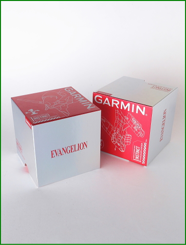 ガーミン×「エヴァンゲリオン」のコラボ限定モデルの専用化粧箱画像