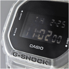 DW-5600SKE-7JF：カシオ「G-ショック」