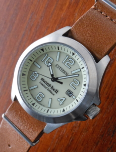 BN0121-26Y「CITIZEN×モンベルの腕時計」